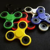 夜光灰 Fidget spinner指尖陀螺減壓螺旋全套  益智類玩具減壓玩具手搖坨羅