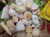 【百易購】綜合火鍋料 蟹肉棒、魚餃、黃金魚蛋、魚卵捲、魚包蛋、龍蝦沙拉、麻只燒、北海貝、蝦球、魚豆腐、起司燒