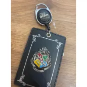 RayRay🦄️ 現貨 新款 耀西 日本大阪 環球影城 哈利波特樂園 行李吊牌 伸縮卡夾 葛萊芬多 史萊哲林 通勤 上班