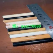 日本印章，仿象牙、仿黑扭腳等等，材質大概是塑膠和目頭的，看好