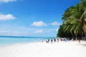 【Lion Travel 雄獅旅遊】菲律賓旅遊│長灘島~享受兩次精油SPA.文華酒店下午茶.風帆船.香蕉船.出海浮潛~魚群共游5日(兩人成行.轉機.含稅) 出發地點：台北