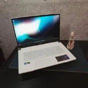 MSI Sword 17 17.3吋電競筆電(i7-12650H/RTX4060-8G/16G/512G SSD/A12
