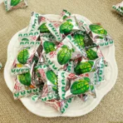 【食尚三味】楊桃糖 500g 台灣楊桃糖 過年糖果 祭祀 拜拜 水果糖 糖果 硬糖 喜糖  (台灣糖果u)