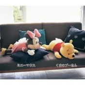 【空運】日本直送 Disney 迪士尼 立體 造型 米妮 維尼熊 面紙盒 套 抱枕 小熊維尼 面紙套 玩偶 娃娃
