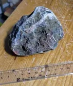 心臟年糕石，約380克，編號灰plastic單層櫃