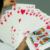 超大撲克牌 2倍大 撲克牌 巨型 紙牌 大撲克牌 團康 道具 桌遊【GU475】123便利屋