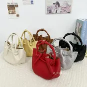 (店+)【FEE BABY】皮革荔枝紋水桶手提兩用包 附子母化妝包 附肩帶 單肩包 休閒斜跨包 側背包 束口包 隨身包 通勤包 黃色 白色 黑色 棕色 銀色 紅色
