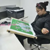 雲跡百貨 【臺灣公司】十字繡架 木質可調節十字繡工具繡繃 大號方形繡框手持夾式繡花