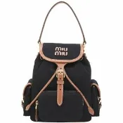 【MIU MIU】明線字母束口抽繩翻蓋帆布手提 肩斜背 後背包-黑色