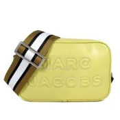 MARC JACOBS 浮雕繡邊LOGO織紋寬背帶皮革大相機斜背包(檸檬黃/大)