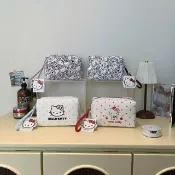 【HELLO KITTY】凱蒂貓多款可愛造型大容量收納包(化妝包/旅行隨身包)