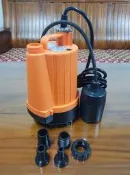 【泵浦五金】川泉 120W＊1/6HP附浮球開關。沉水馬達。抽水機。抽水馬達~特價中