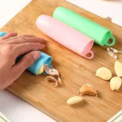 (店+)【愛Phone】大蒜剝皮器 『單入』神奇剝蒜器 蒜頭去皮 剝蒜筒 剝蒜器 去皮筒 剝蒜頭 去皮器剝蒜神器 懶人剝蒜器 剝皮器 搓蒜器