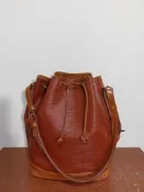 法國製 Louis Vuitton NOE LV EPI 水波紋 真皮 古著 水桶包 側背包