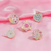 小魔女DoReMi 第一代 見習生轉換器 第二代 韻律 第三代 啪拉拉 第四代 香水 小花 變身器 金屬胸針 別針 包包