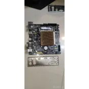 ASUS 華碩 J1900I-C 含 4g 含 CPU 整合型 J1900 四核心 附後檔板 公司庫存清出漂亮沒有灰塵