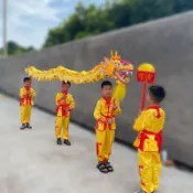 【九節綢緞龍】舞龍舞獅道具 兒童表演龍燈｜幼兒園舞臺龍頭 超輕布龍定制 非遺文化演出器材