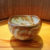 林芳宇作品 志野燒茶碗(中)