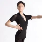  拉丁舞服男 舞蹈練功服 男士舞蹈服 廣場舞服 國標舞衣 v領短袖 修身 短袖上衣成人男士舞蹈男生v領不規則古典舞拉丁修身