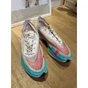 【正品公司貨】Nike ZoomX Vaporfly NEXT% 2 頂級碳板跑US10.5白粉藍底厚性能優刷課表神鞋