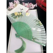 免運 臺灣出貨 扇子 淺綠色桂花兔子古風折扇子跳舞扇小清新便攜旂袍古典竹扇中國風女 UKUH