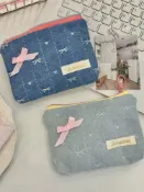 喜挖2店 410211 韓版刺繡蝴蝶結牛仔布零錢包硬幣鑰匙收納袋卡包小物整理
