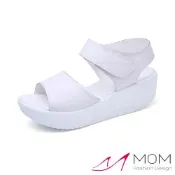 MOM 真皮涼鞋 粗跟涼鞋/真皮素面魚口露趾舒適輕量美腿搖搖涼鞋 白