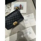 配件如圖片Chanel boy 黑金色荔枝皮包 （勿直接下標）