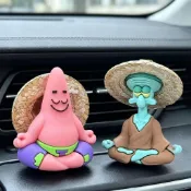 新品在臺✨️派大星章魚哥冥想車載擺件創意香薰汽車內飾裝飾品搞怪樹脂手辦