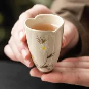 臺灣現貨手繪菊韻聞香杯家用陶瓷喝主人功夫單杯女士品茗杯子