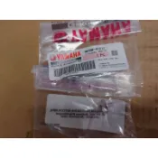R15 V2 V3 V4 R3 車殼 尾殼 螺絲 90160-05812