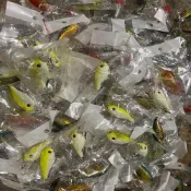 ~子甄彣璟~出清價-鐳射搖滾小胖子 路亞餌 釣魚 海釣 米諾 假餌 仿生餌 假魚 小魚 波趴 漁具 魚餌 4.5cm/7