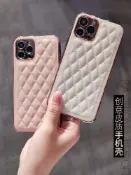 協貿國際日用品生活3館 蘋果12手機殼女款iPhone12promax皮質菱格12pro網紅潮牌小香風12max全包鏡頭個性創意12promax電鍍防摔保護套