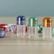現貨【塑膠瓶】一粒裝亞克力瓶 分裝瓶 33*12.5mm 迷你 透明 塑膠 膠囊瓶 彩色 電鍍鋁蓋不生鏽小瓶子 瓶瓶罐罐