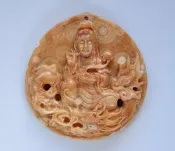 《※精品水晶※》龍宮舍利 精雕騎龍觀音墜子 C191122  鈦晶 碧璽 天珠 舒俱徠 水晶球 晶柱 紫晶洞 聚寶盆