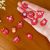 【日本小達摩 12生肖】馬年 豆尺寸 福氣達摩 刺繡貼紙 行李箱貼