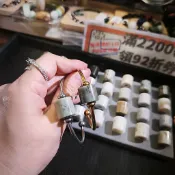 眼緣坊 天然 和田玉 桂花糕 / 草阿貴/芝麻糊 桶珠 大孔 可過3mm鋼圈鐲 和闐玉 diy 配飾 通孔 屏東現貨
