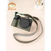 【可拆電池款】Canon EOS R50/R7/R8/R10 相機皮套｜復古相機包底座保護套｜快拆可立支撐相機殼｜防刮耐