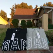 美國版Gap連帽外套，女生薄款，內刷短毛，黑/藍/灰，保證正品，假一賠十。