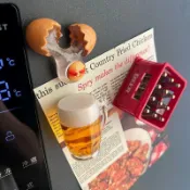 台灣發貨 仿真大扎啤冰箱貼 仿真雞蛋冰箱貼 創意冰箱貼 磁吸冰箱貼 雞蛋啤酒箱吸瓶蓋裝飾貼 磁吸冰箱貼 冰箱貼 禮物