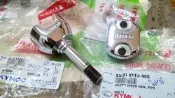 KYMCO公司貨，KEE4 上下車手座：三代 ZING 勁150 KEC2 手把手固定座上三角台前叉頂樑冠座螺絲橡皮螺帽
