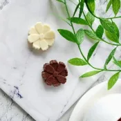 Pinkoi 代購 - kosmos（大波斯菊）造型巧克力模具 (22) 矽膠模具 烘焙 手作 禮品