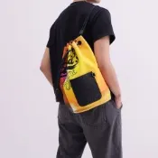 LOEWE 羅威 x Paula s Ibiza Sailor 烙印LOGO度假風夕陽印花抽繩束口帆布拳擊包/後背包