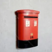 名品屋~鐵藝意見箱 徵稿箱投票箱 英倫風牆壁裝飾品 信箱 信箱郵筒 信箱防水 家用信箱 造型信箱 郵