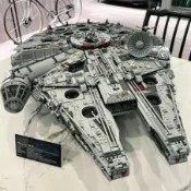 風鈴草百貨 兼容樂高星球大戰千年隼殲星艦飛船模型玩具積木男孩益智生日禮物