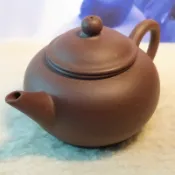 🍵紫砂廠 紫泥 水平壺 🍵標準水平壺 底款：荊溪惠孟臣 蓋款：6 黑星土 宜興 紫砂壺 宜興壺 紫砂壺 茶具 早期壺