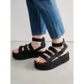 零碼現貨 日本 TEVA Flatform Mevia 女款 魔鬼氈 厚底 涼鞋 黑色 1116810-BLK