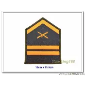 二王軍警防身百貨用品★☆民國80年金門防衛司令部-精進士官制度臂章(步兵中士)