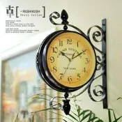 雜貨設計生活 歐美古典鐵製復古圓形黑色花紋邊鏤空造型質感數字玻璃雙面鐘 牆面擺飾吊掛式懸掛時鐘 旋轉壁掛掛鐘 民宿咖啡