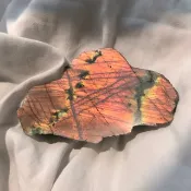 拉長石 罕有天然 雲朵 玫瑰金粉紅色金 雙面光 手握 手把玩 水晶
